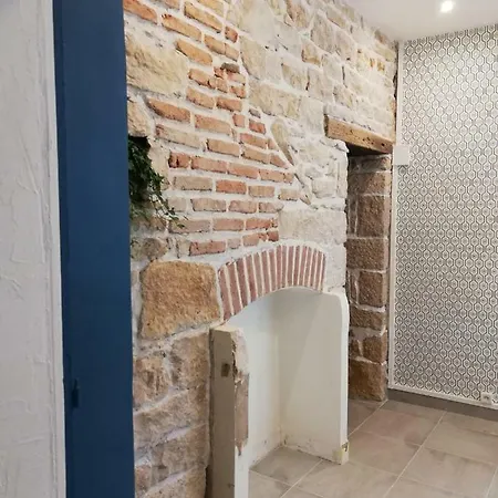 Chez Carlotta Dijon